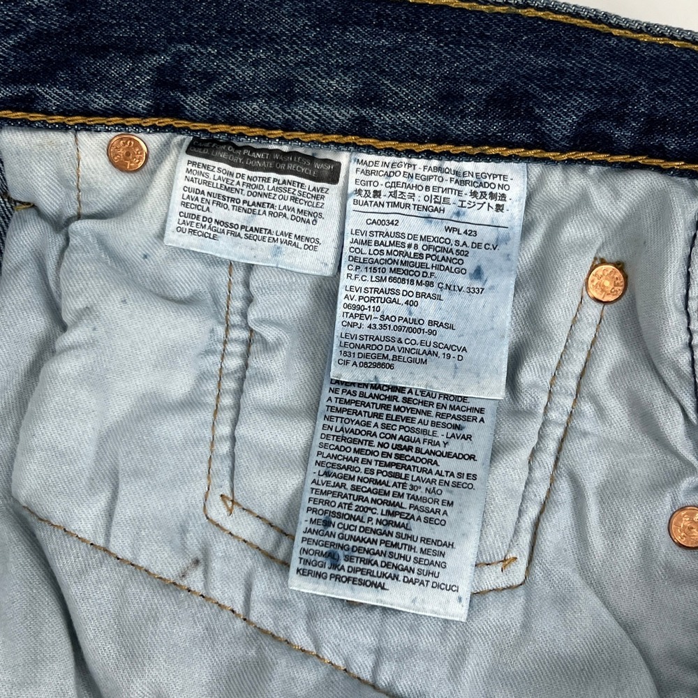 Levis 501 Original Fit Jeans Mens 44x30 Blue Denim Medium Wash Button Fly - Picture 9 of 9